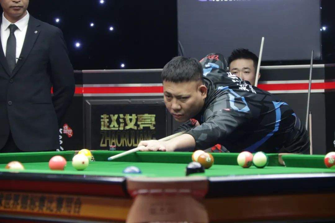 新疆队仅落 新疆队仅落